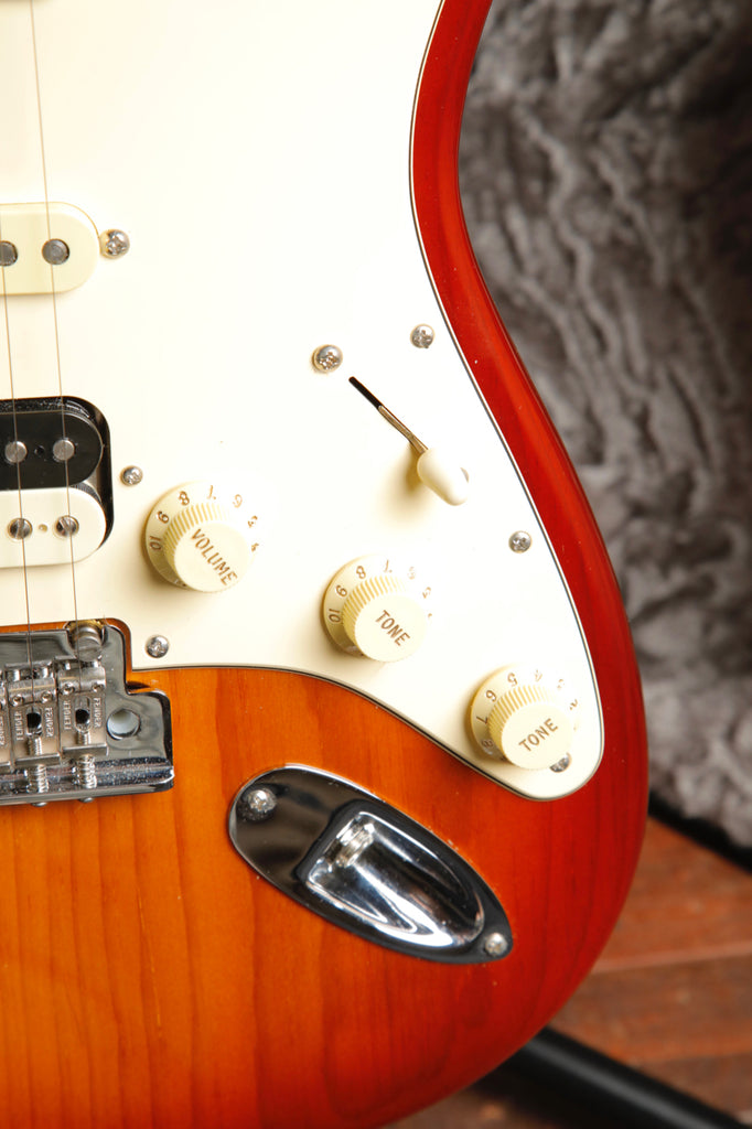 Fender American Professional II Stratocaster HSS Sienna Sunburst Electric Guitar Pre-Owned