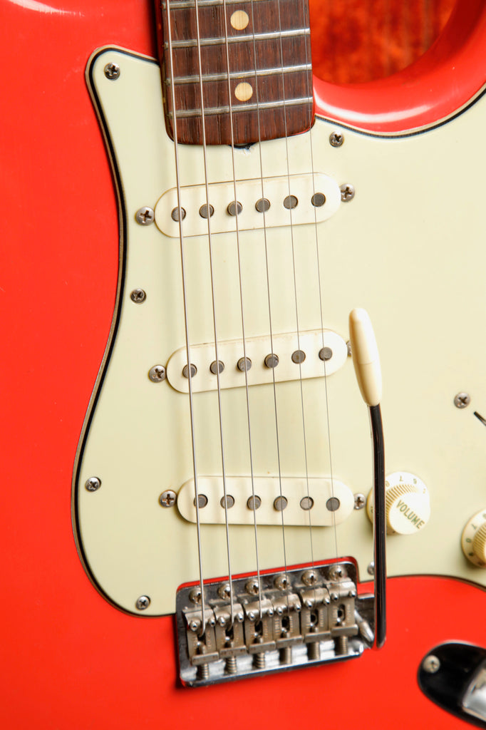 Fender 1962 Stratocaster Fiesta Red Vintage Electric Guitar Pre-Owned