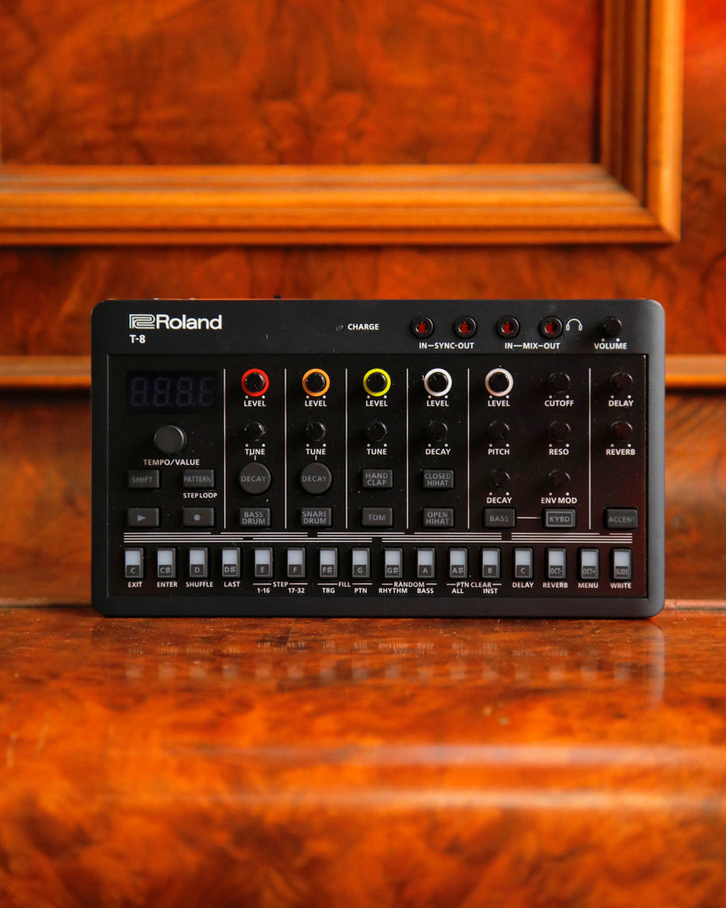 Roland AIRA T-8 Compact Beat Machine Pre-Owned
