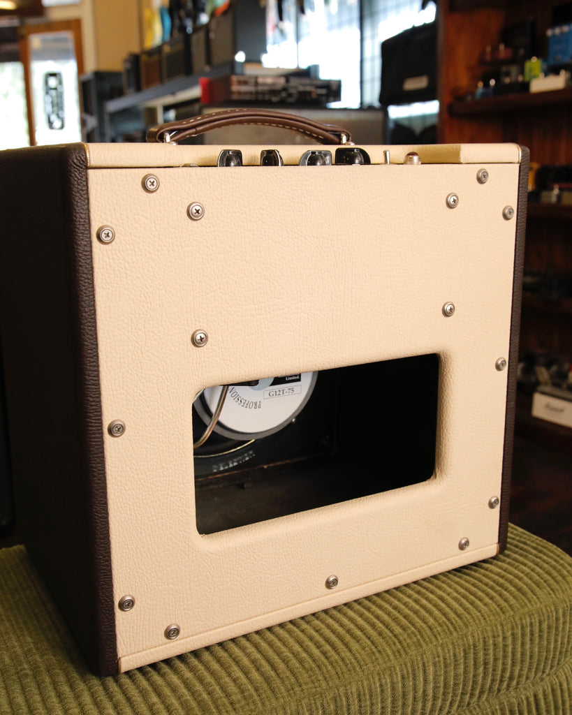 The Valve Amplifer 105 1x12" 5-Watt Valve Amplifier Made In Italy Pre-Owned