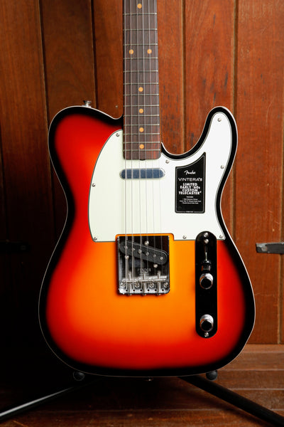 Fender Limited Edition Vintera III Early '60s Custom Telecaster 3-Colour Sunburst
