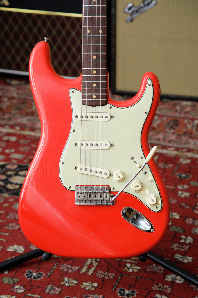 Fender 1962 Stratocaster Fiesta Red Vintage Electric Guitar Pre-Owned