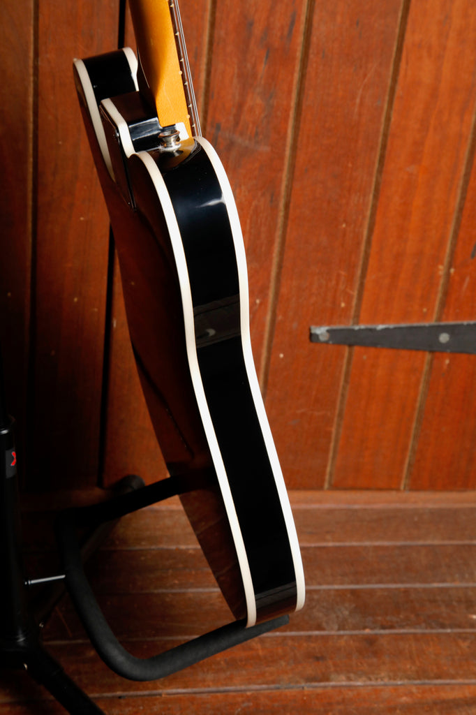 Fender Limited Edition Vintera III Early '60s Custom Telecaster 3-Colour Sunburst