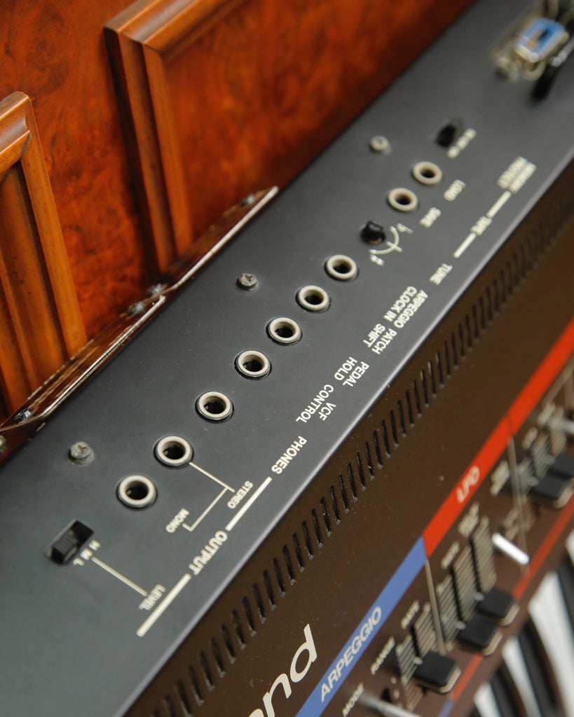 Roland Juno-60 61-Key Programmable Polyphonic Analogue Synthesizer 1983 Pre-Owned