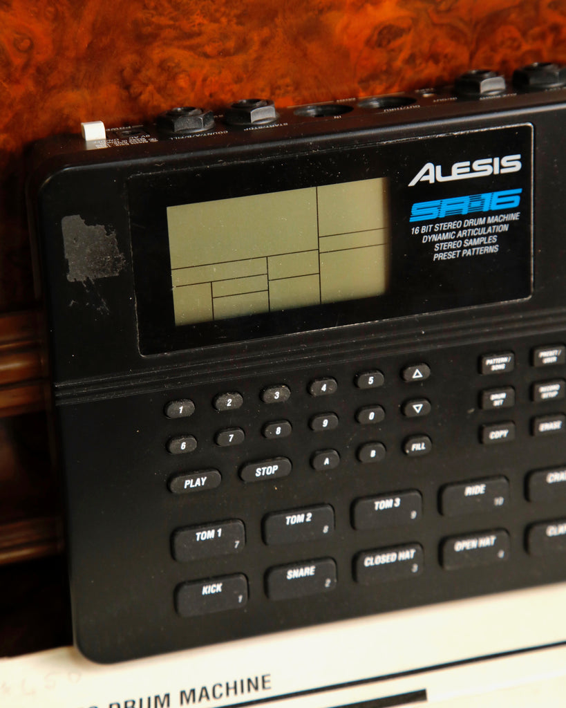 Alesis SR-16 Drum Machine Pre-Owned