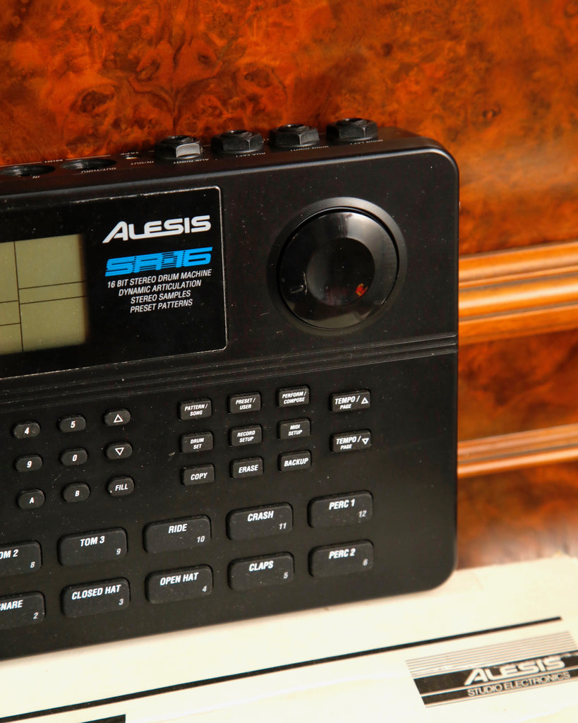 Alesis SR-16 Drum Machine Pre-Owned