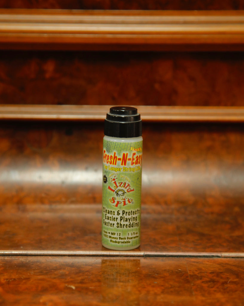 Lizard Spit Fresh-N-Easy String Cleaner