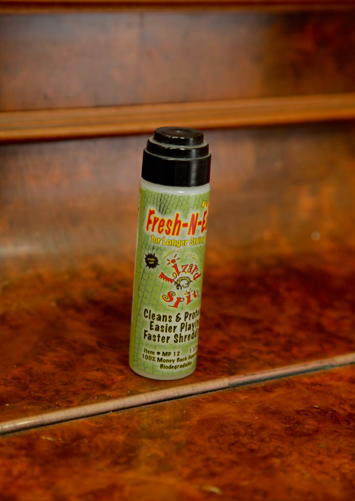 Lizard Spit Fresh-N-Easy String Cleaner
