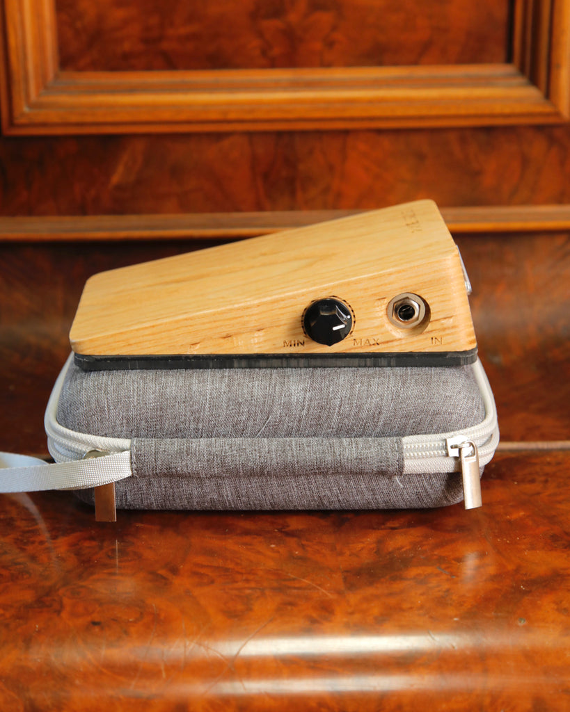 SX Solid Ash Stomp Box