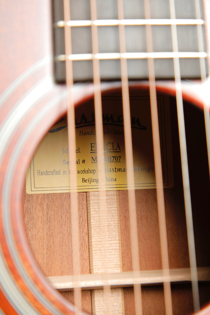 Eastman E1P-CLA Parlour Classic Finish Acoustic Guitar