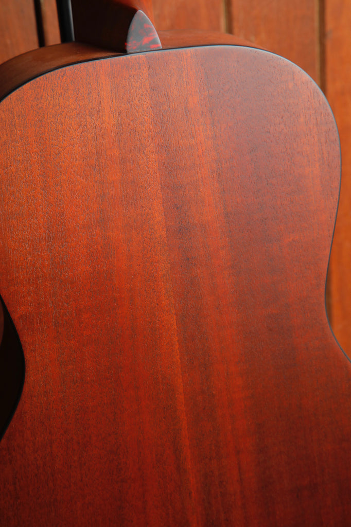 Eastman E1P-CLA Parlour Classic Finish Acoustic Guitar