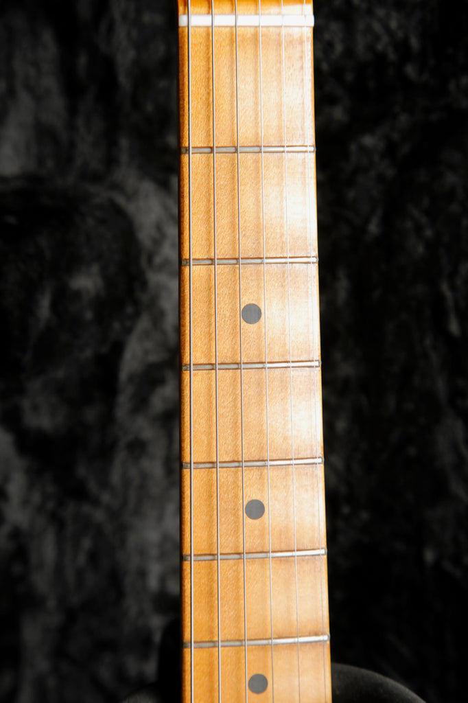 Fender Limited Edition Vintera II Road Worn '60s Stratocaster Black B-Stock