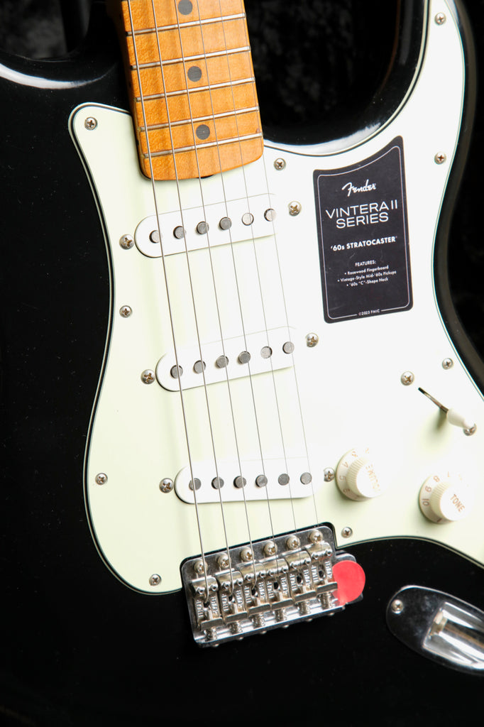 Fender Limited Edition Vintera II Road Worn '60s Stratocaster Black B-Stock