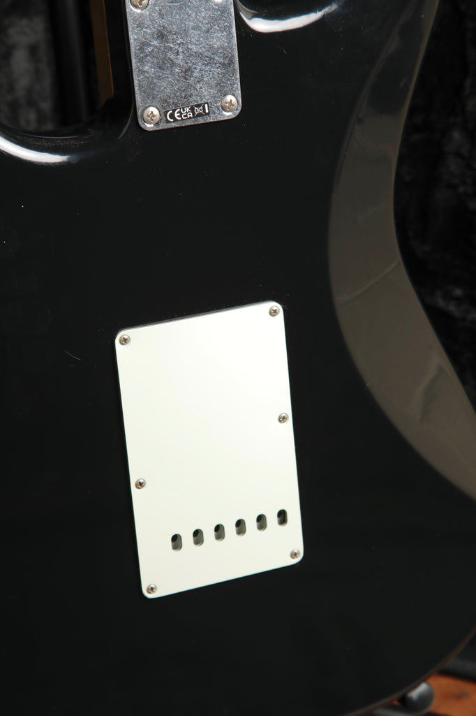 Fender Limited Edition Vintera II Road Worn '60s Stratocaster Black B-Stock