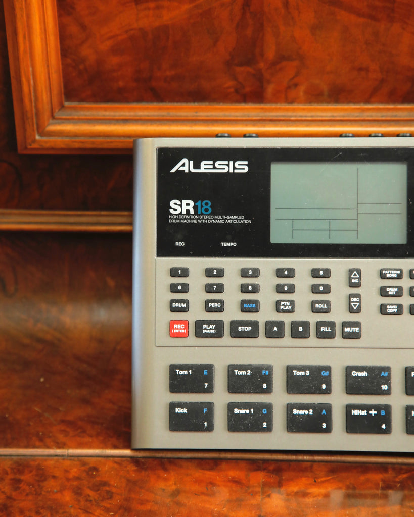 Alesis SR-18 Drum Machine Pre-Owned