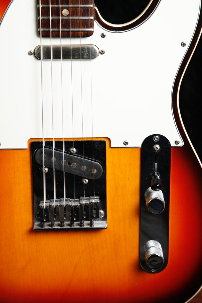 Fender American Deluxe Telecaster Sunburst Electric Guitar 2001 Pre-Owned