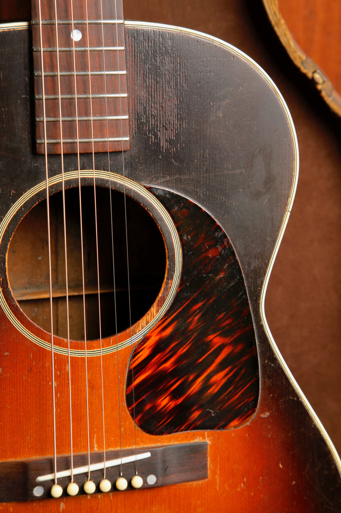 Gibson 1943 LG-2 Sunburst Acoustic Guitar Vintage Pre-Owned