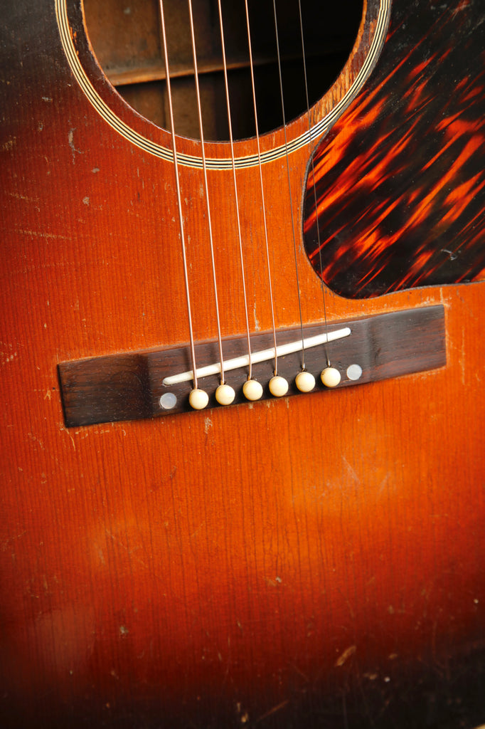 Gibson 1943 LG-2 Sunburst Acoustic Guitar Vintage Pre-Owned