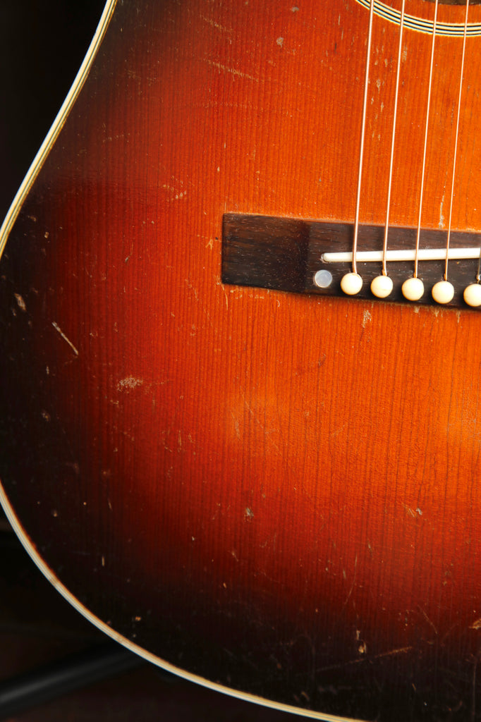 Gibson 1943 LG-2 Sunburst Acoustic Guitar Vintage Pre-Owned