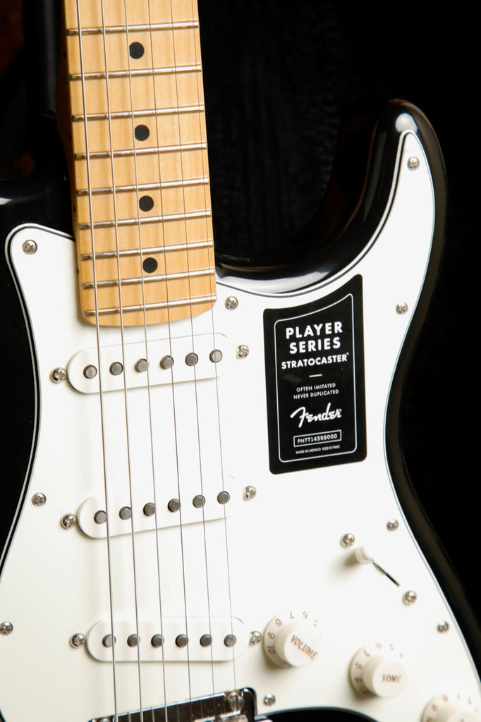 Fender Player Series Stratocaster Black Electric Guitar w/Case Pre-Owned