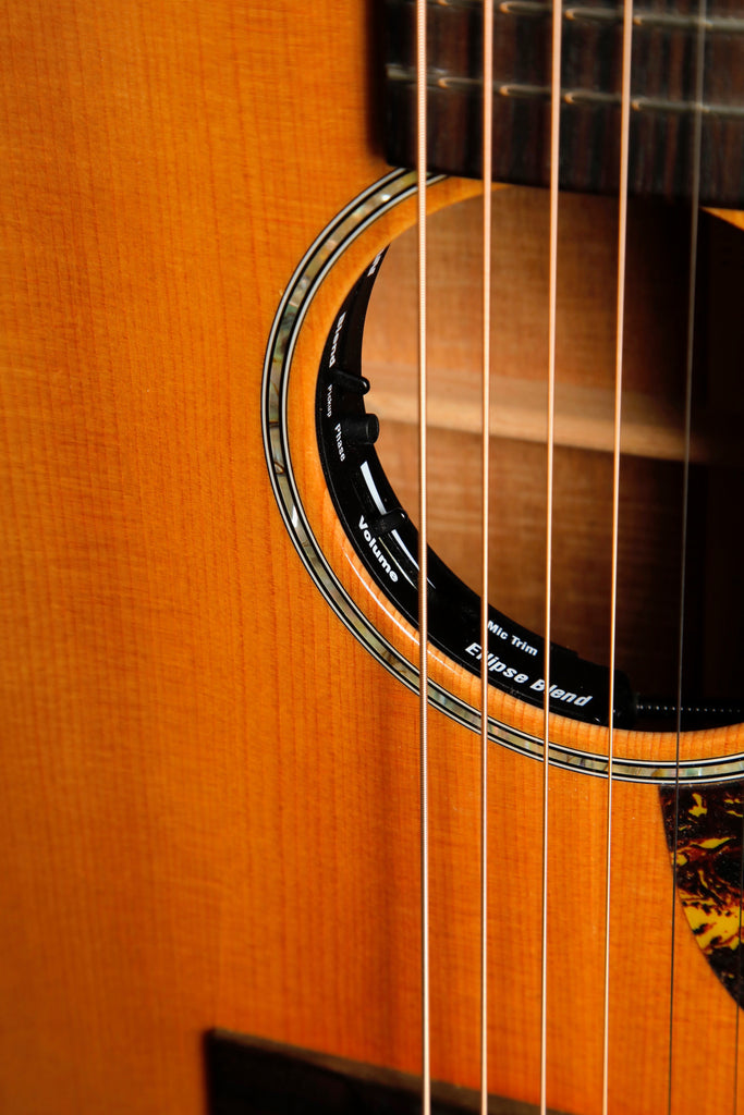 Martin OMC-16E Koa Acoustic-Electric Guitar 2006 Pre-Owned