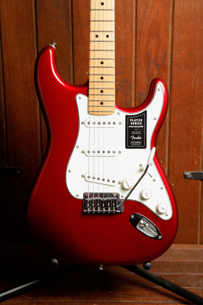 Fender Player Series Stratocaster Candy Apple Red Electric Guitar Pre-Owned