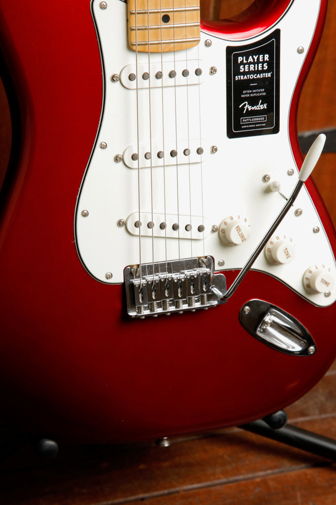 Fender Player Series Stratocaster Candy Apple Red Electric Guitar Pre-Owned