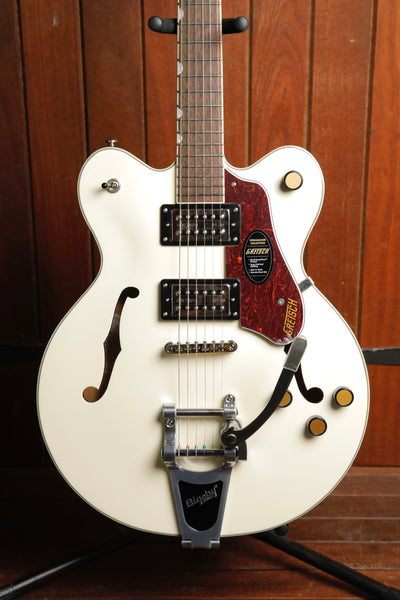 Gretsch G2622T Streamliner™ Center Block Double-Cut with Bigsby Vintage White