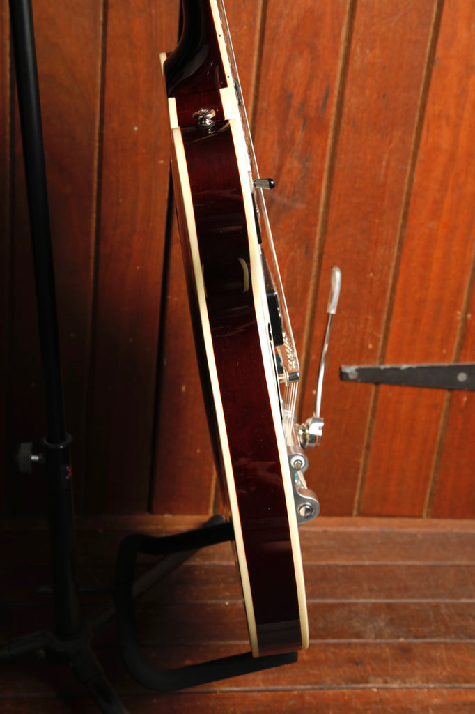 Gretsch G2622T Streamliner™ Center Block Double-Cut with Bigsby Vintage White