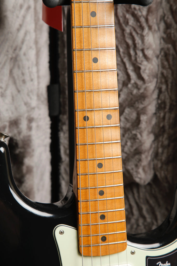 Fender Limited Edition Vintera II Road Worn '60s Stratocaster Black