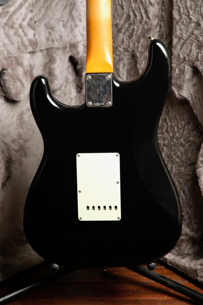 Fender Limited Edition Vintera II Road Worn '60s Stratocaster Black B-Stock