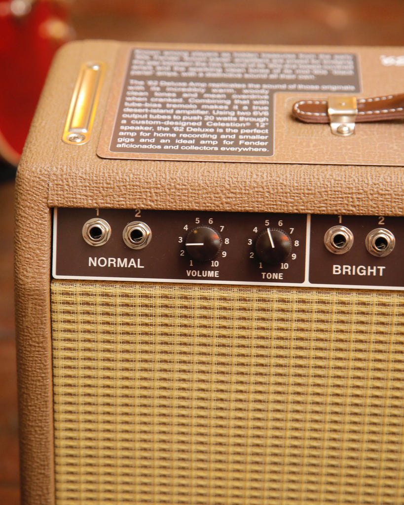 Fender '62 Deluxe Amp 20-Watt 1x12" Valve Guitar Amplifier Combo