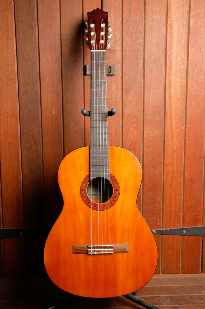 Yamaha GIGMAKER C40 Full-sized Nylon String Guitar Pre-Owned