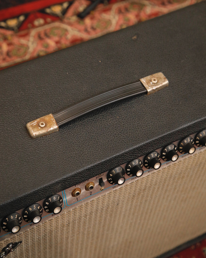 Fender 1980 Twin Reverb 2x12" 135-Watt Valve Amplifier w/Cover & Footswitch Pre-Owned