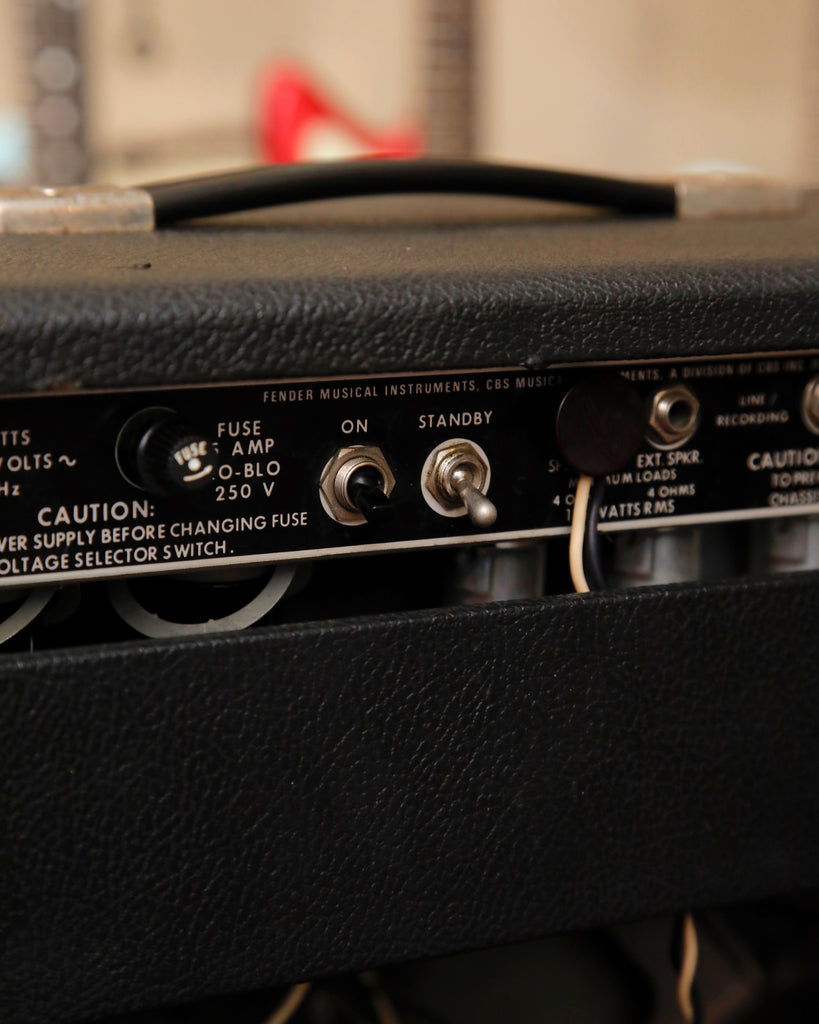Fender 1980 Twin Reverb 2x12" 135-Watt Valve Amplifier w/Cover & Footswitch Pre-Owned