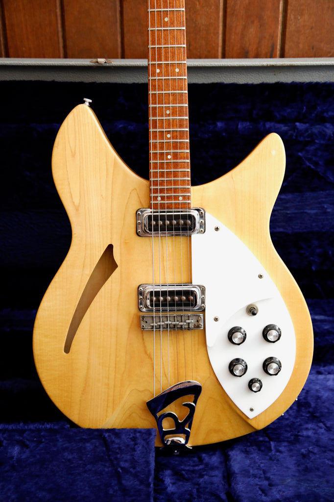 Rickenbacker 330 Mapleglo Semi-Hollow Electric Guitar 1993 Pre-Owned