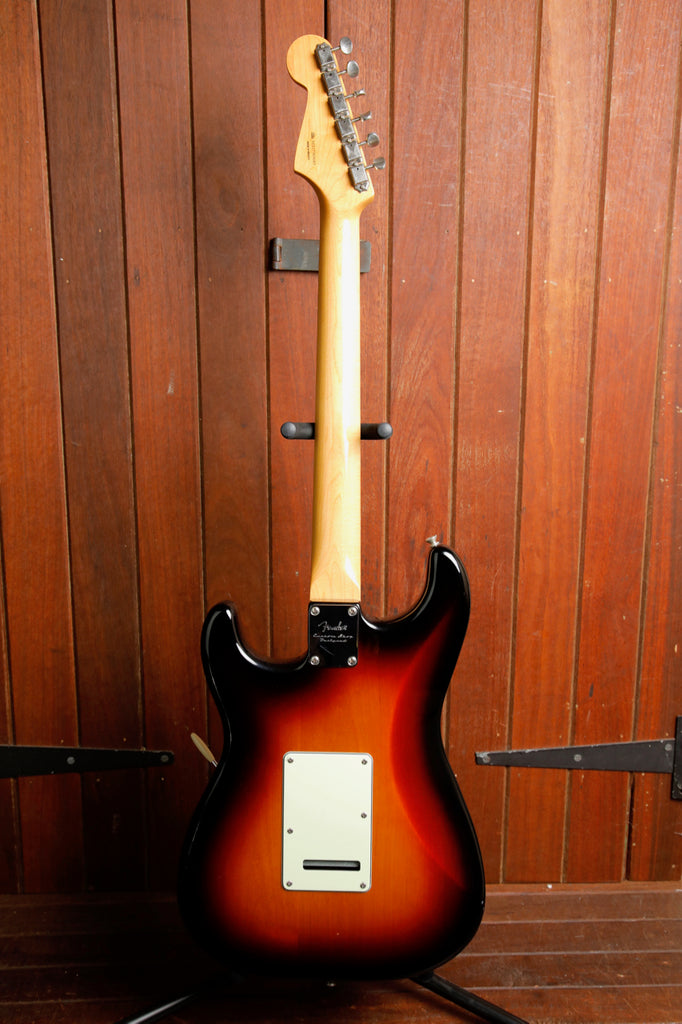Fender Classic Player '60s Stratocaster Sunburst Electric Guitar 2017 Pre-Owned