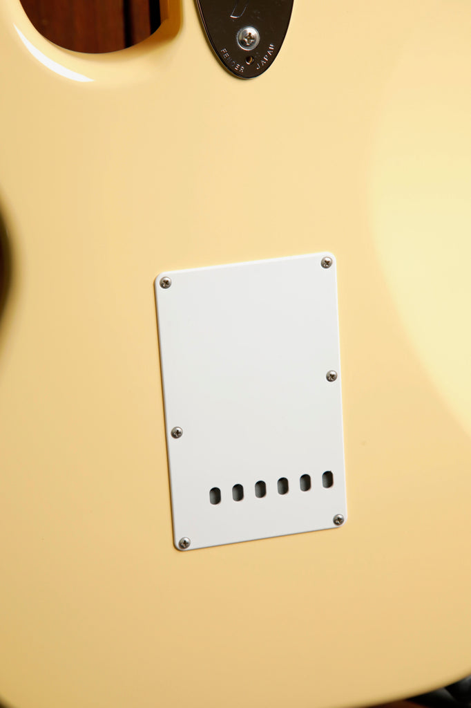 Fender Japan '70s Stratocaster Vintage White Electric Guitar 2006 Pre-Owned