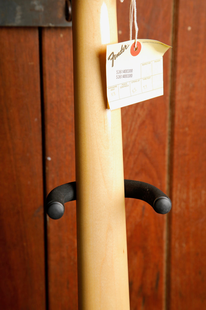 Fender Made in Japan Traditional Late '60s Stratocaster 3-Colour Sunburst Electric Guitar