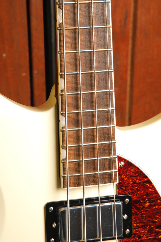 Gretsch Electromatic CVT Bass Double-Cut Vintage White