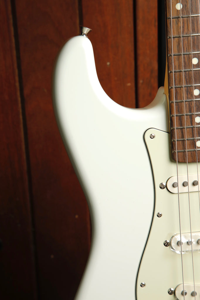 Fender Made in Japan Traditional '60s Stratocaster Olympic White Electric Guitar