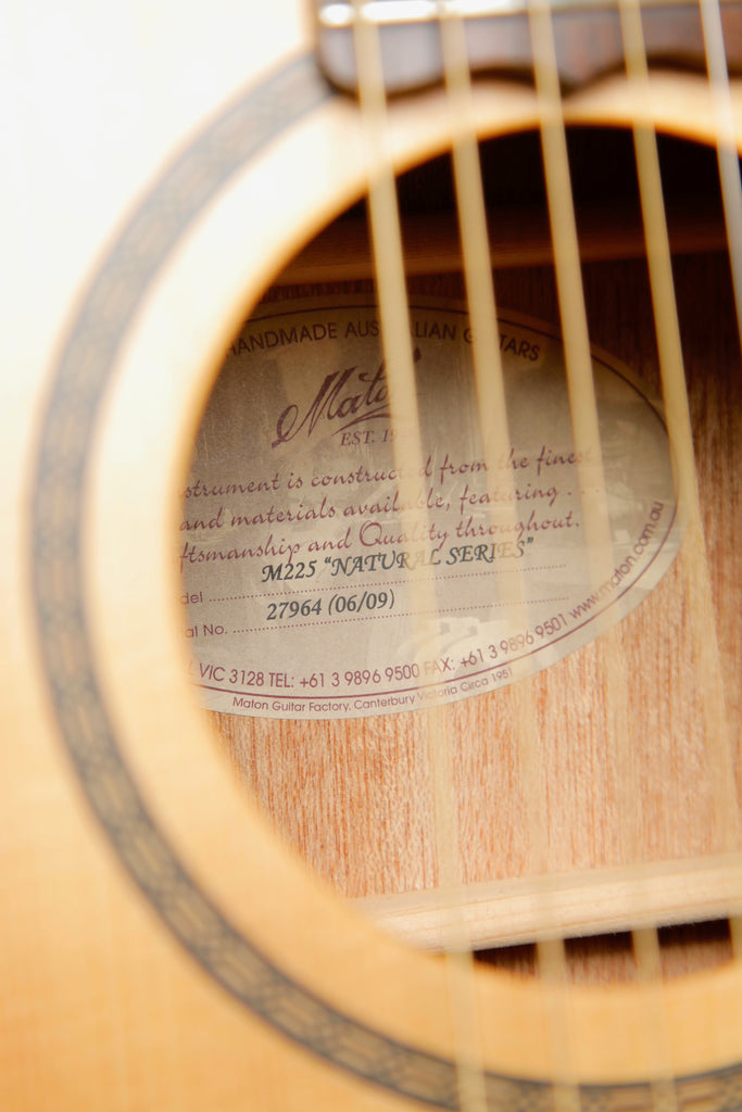 Maton M225 Dreadnought Acoustic Guitar 2009 Pre-Owned