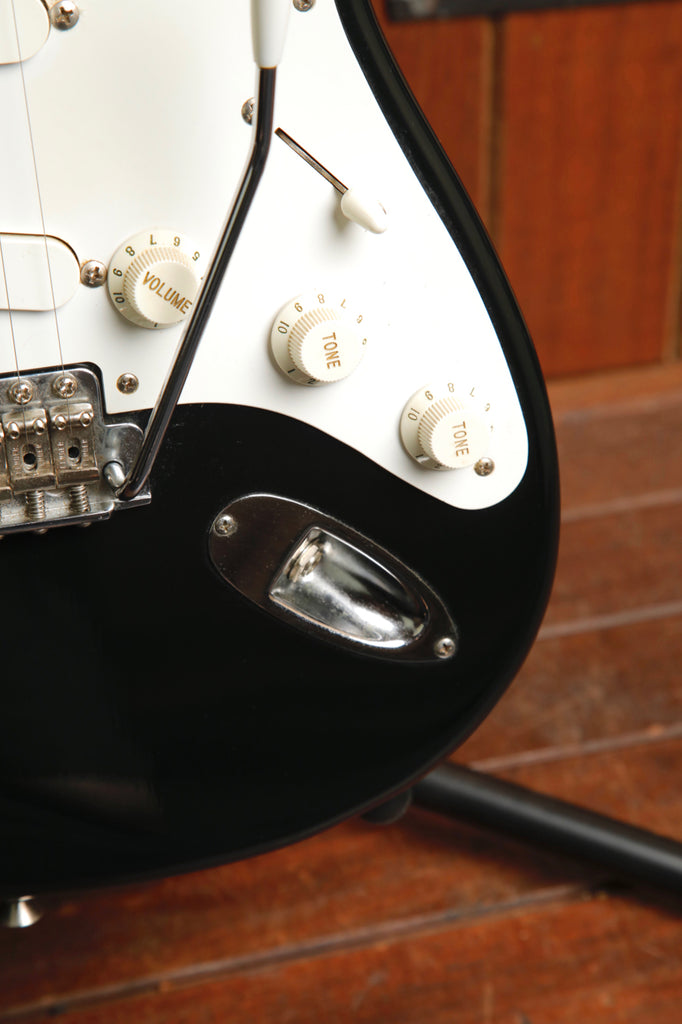 Fender ST54-94LS Stratocaster Black Electric Guitar 2002 Pre-Owned