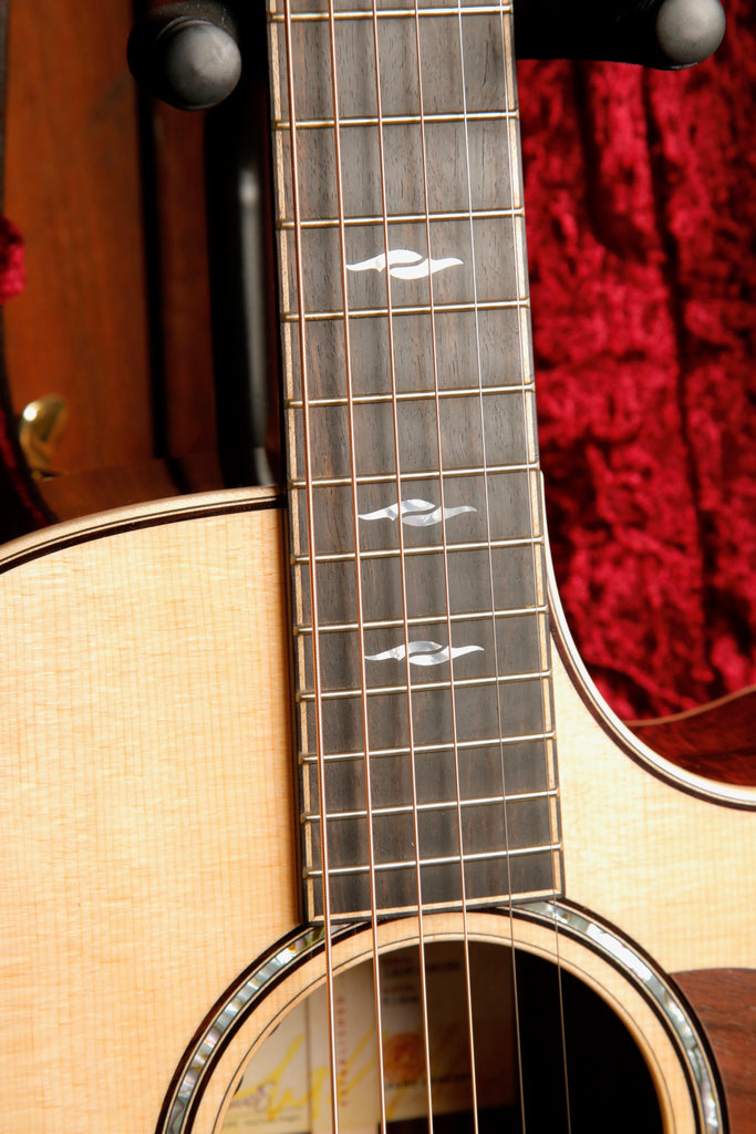 Taylor Next Generation 812ce Spruce/Rosewood Grand Concert Acoustic-Electric Guitar