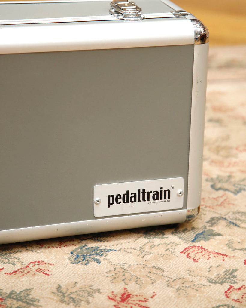 PedalTrain Metro 24 Pedalboard with Hard Case Pre-Owned