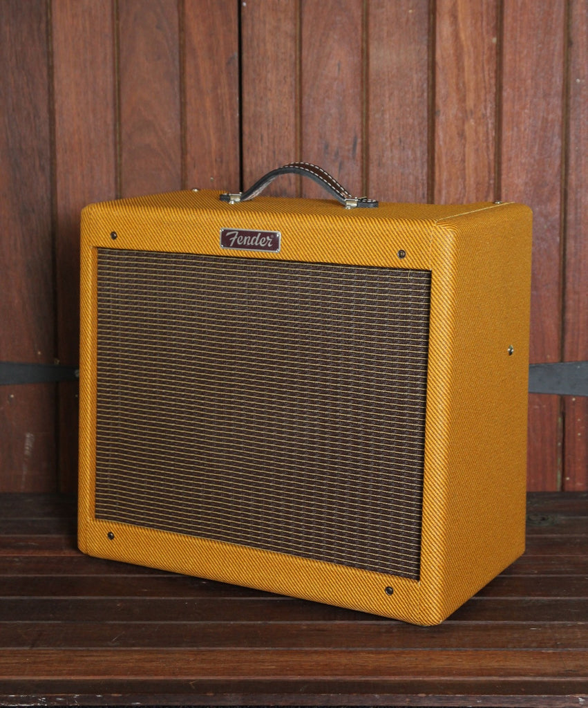 Fender Blues Junior Lacquered Tweed 15W 1x12 Combo - The Rock Inn