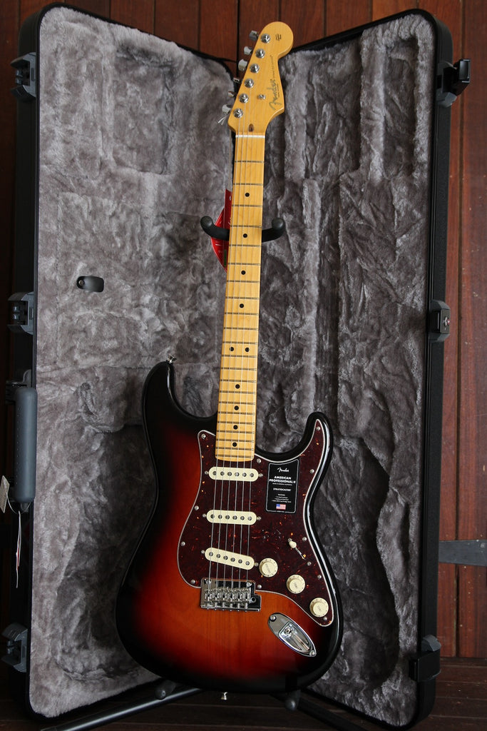 Fender American Professional II Stratocaster 3-Colour Sunburst Maple