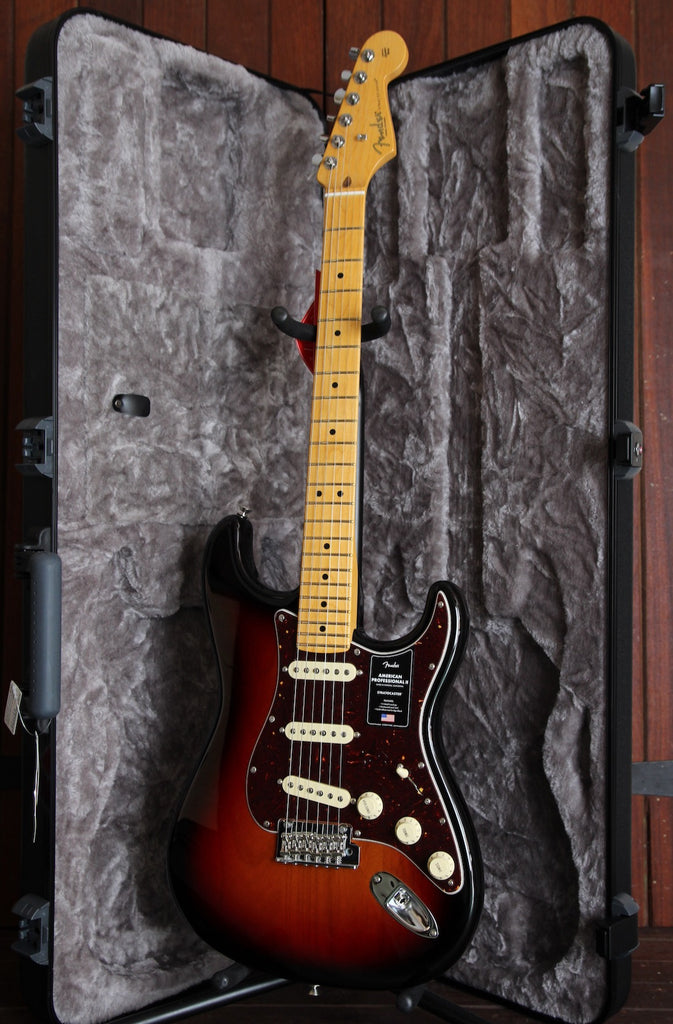 Fender American Professional II Stratocaster 3-Colour Sunburst Maple