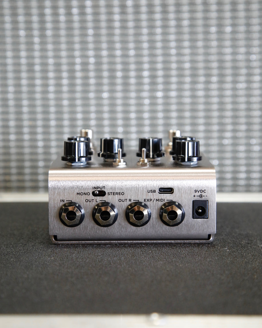 tape saturation guitar pedal Strymon Deco Mk2 Tape Saturation & Double Tracker Pedal