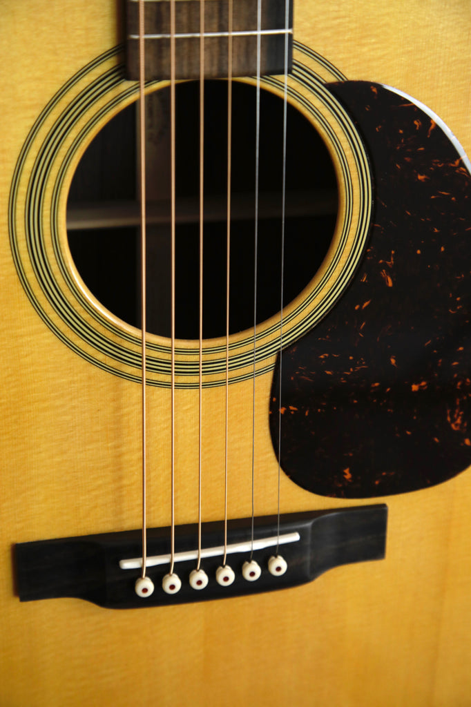 Martin HD-28 Standard Series Dreadnought Acoustic Guitar